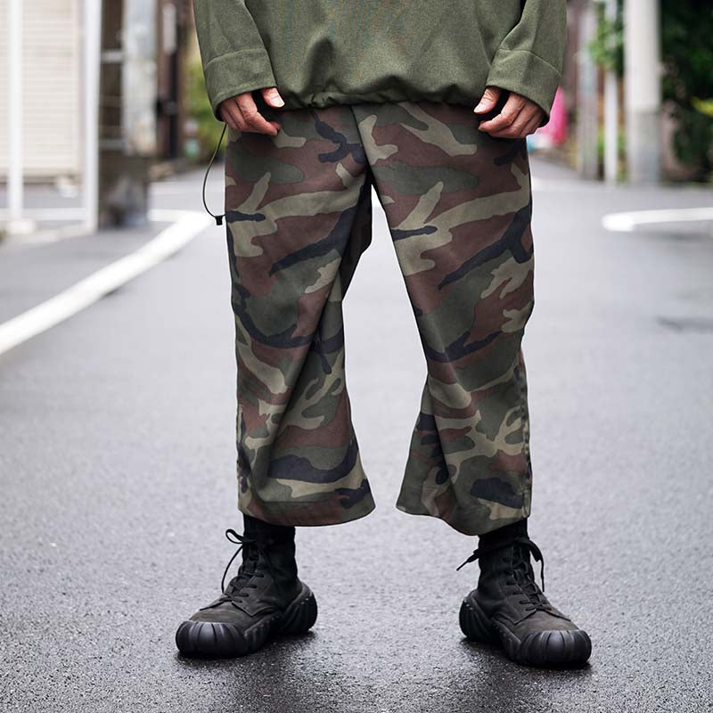 PT-NB121 B / DOUGI CROPPED CAMO– ccp